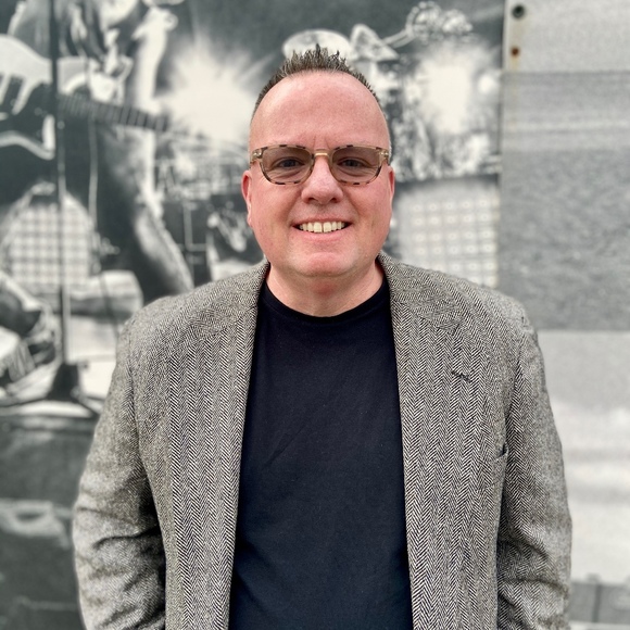 Profile Picture of Mike Farragher (@irishwriter) on Poshmark