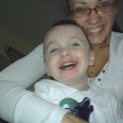 Profile Picture of Alisha Lyons (@Sueann2725) on Twitter