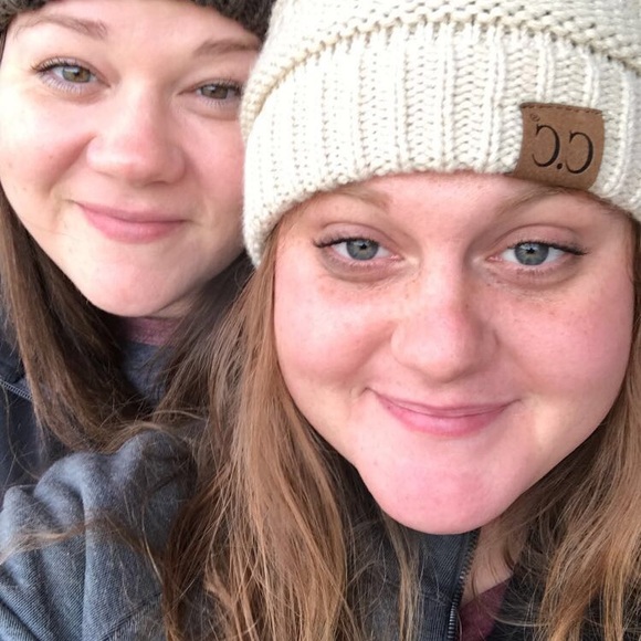 Profile Picture of Cassandra Cochran (@cochran2010) on Poshmark
