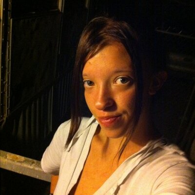 Profile Picture of Amanda Callis (@CallisAmanda) on Twitter