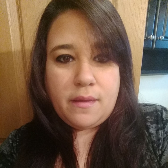 Profile Picture of Tina While (@cwhile) on Poshmark