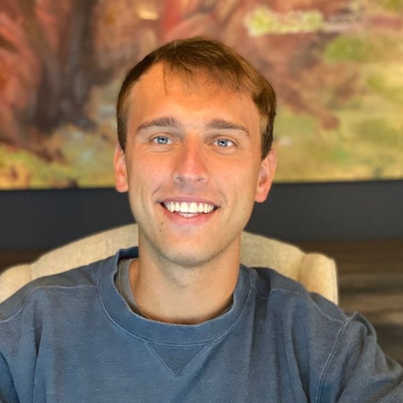 Profile Picture of Andrew Walker (@andrewtwalker0) on Poshmark