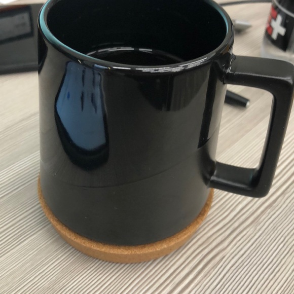 Profile Picture of Steven Ybarra (@smybarr) on Poshmark