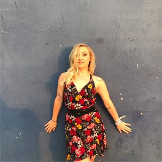 Profile Picture of Charlize Burger (ChaCha) (@charlize.burger) on Facebook