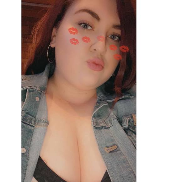 Profile Picture of Kellsie Stifter (@kellsiestifter) on Poshmark