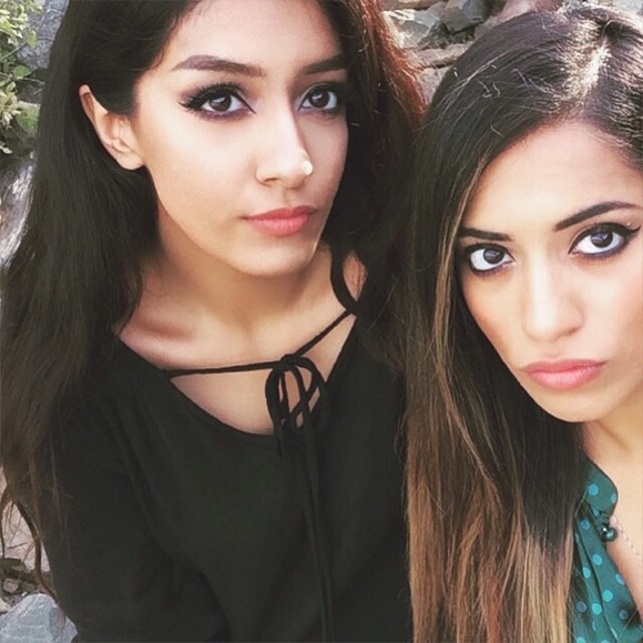 Aleena Shahid - Poshmark Profile Picture of Aleena Shahid (@aleenashahid7) on Poshmark