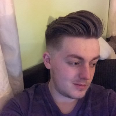 Profile Picture of Lawrence Reeve 🌊 (@Lawrence_Reeve) on Twitter