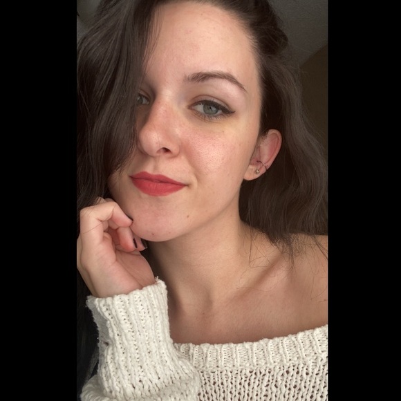 Profile Picture of Brandy Kelly (@bkellyy) on Poshmark