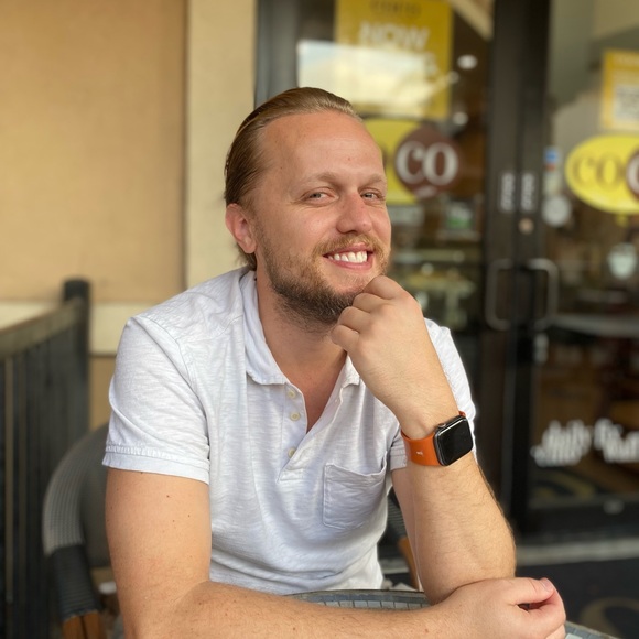 Profile Picture of Peter Erickson (@pjerickson) on Poshmark