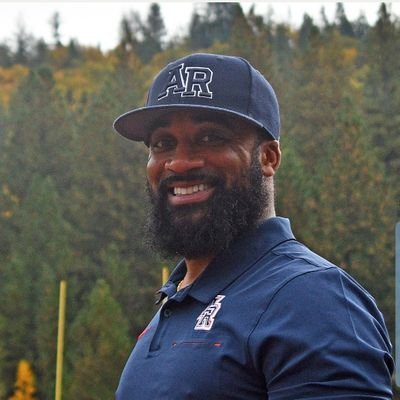 Profile Picture of Coach Ryan Battle (@rbeezy_3) on Twitter