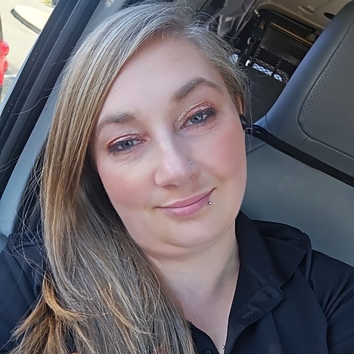 Profile Picture of April Collett (@aprilcollett90) on Tiktok