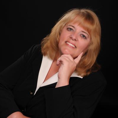 Profile Picture of Pamela Wolf Spaulding (@Wilsonwolf24) on Twitter