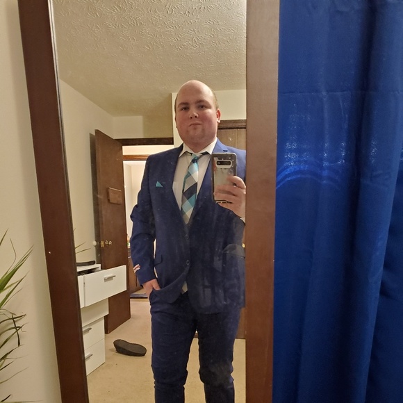 Profile Picture of Thomas Kohler (@thomas108023) on Poshmark