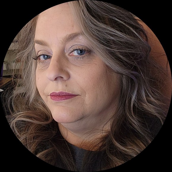 Profile Picture of Jodie Grimm (@jnailtech) on Poshmark