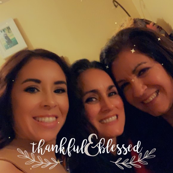 Profile Picture of Araseli Adamy (@seliadamy) on Poshmark