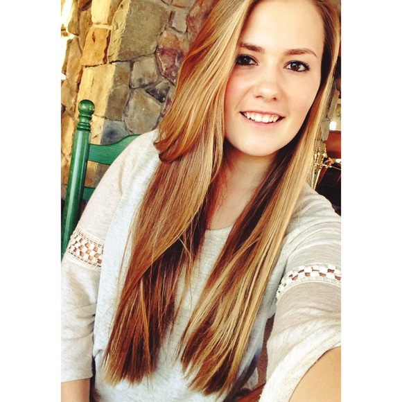 Profile Picture of Jessica Apthorpe (@jessicaapthorpe) on Poshmark