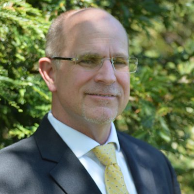 Profile Picture of Jeff Graves (@JeffGravesRE) on Twitter