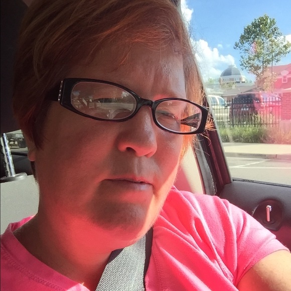 Profile Picture of Annette Hendricks (@nettie1966) on Poshmark