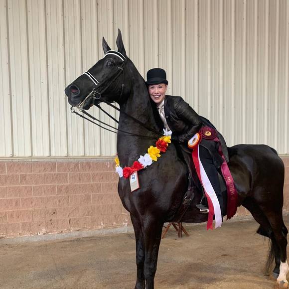 Profile Picture of Olivia Lockhart (@olivialockhart5) on Poshmark