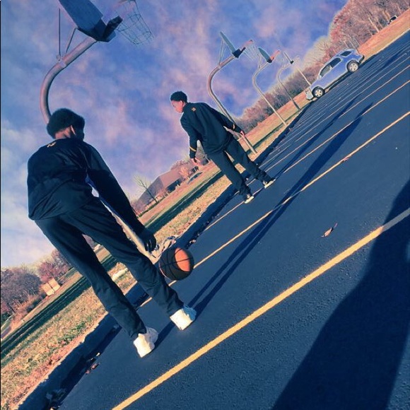 Benjamin Ruffin blueitt - Poshmark Profile Picture of Benjamin Ruffin blueitt (@benblueitt06) on Poshmark