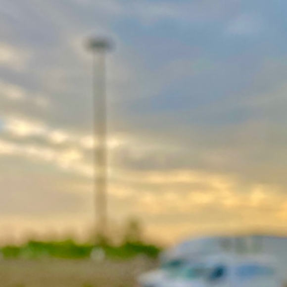 Profile Picture of Daria Carlesso (@carlesso_d) on Poshmark