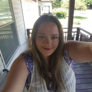 Profile Picture of Amanda Cermak (@pandalynn81) on Twitter