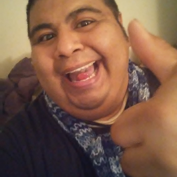 Luke Martinez - Poshmark Profile Picture of Luke Martinez (@cheflukas2183) on Poshmark