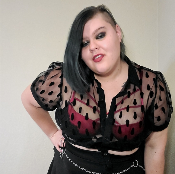 Profile Picture of Amanda Chambers (@amandachambe814) on Poshmark