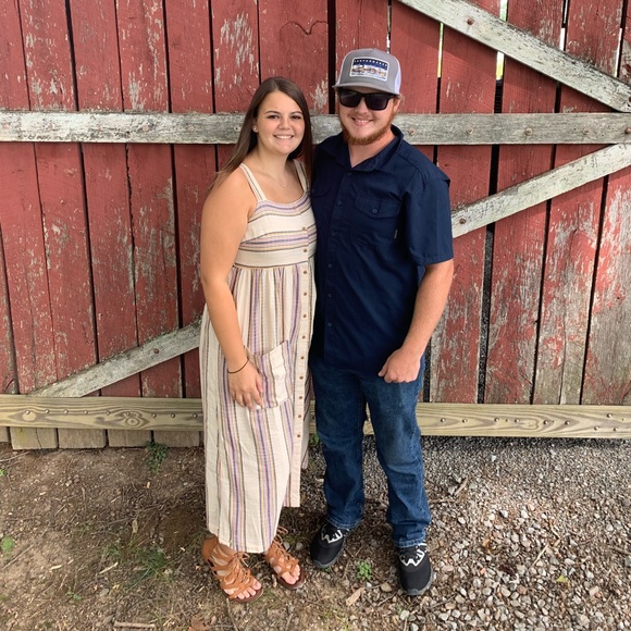 Profile Picture of Ensley Vittetoe (@ensleyv00) on Poshmark