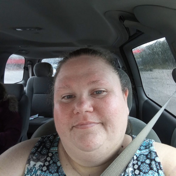 Profile Picture of Tammy Key (@tammykey39) on Poshmark