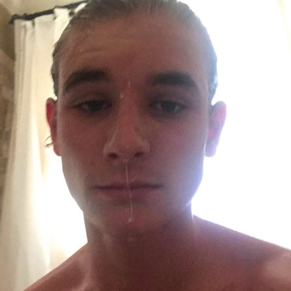 Profile Picture of Adam Schneck (@adamschneck16) on Poshmark