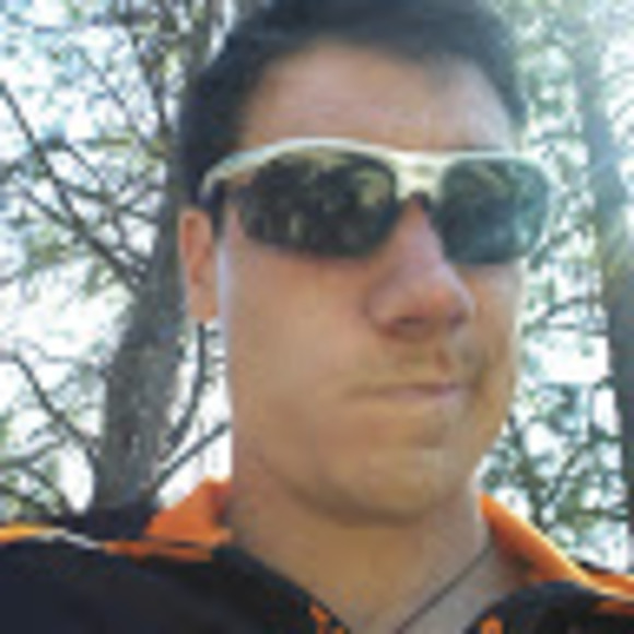 Profile Picture of Adam Devitt (@adamdevitt22) on Poshmark