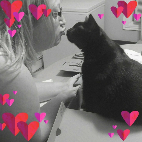 Profile Picture of Roxanne Grondin timmons (@rlgtimm) on Poshmark