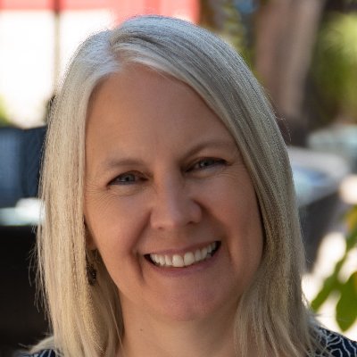 Profile Picture of Kim Fay (@kimkfay) on Twitter