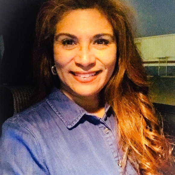 Profile Picture of Nancy Chong (@nchong) on Poshmark