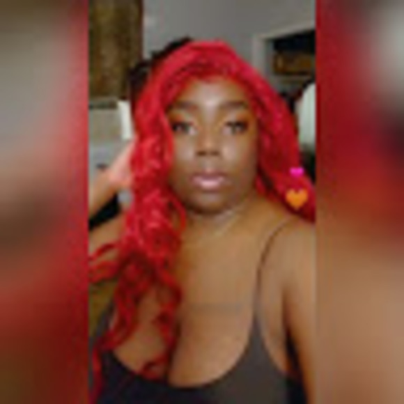 Profile Picture of Quiandra Ifill (@quiandranicole) on Poshmark