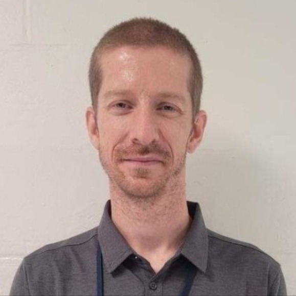 Profile Picture of Jeffrey Lynch (@je4tun) on Poshmark