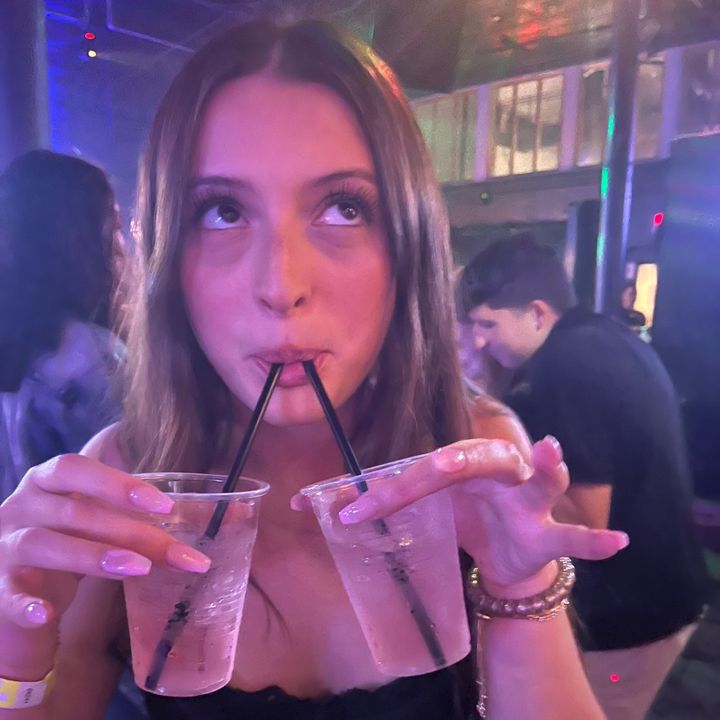 Profile Picture of kara (@karapearl_) on Tiktok