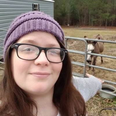 Profile Picture of Amber Swann (@rainbowswann) on Twitter