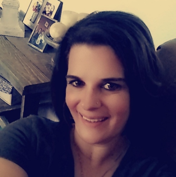 Profile Picture of Amanda Chambers (@amothysc0716) on Poshmark