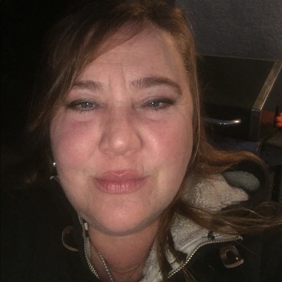 Profile Picture of Ann Robley (@calico747) on Poshmark