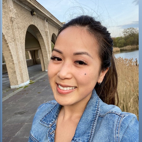 Profile Picture of Judy Tran (@babe1116) on Poshmark