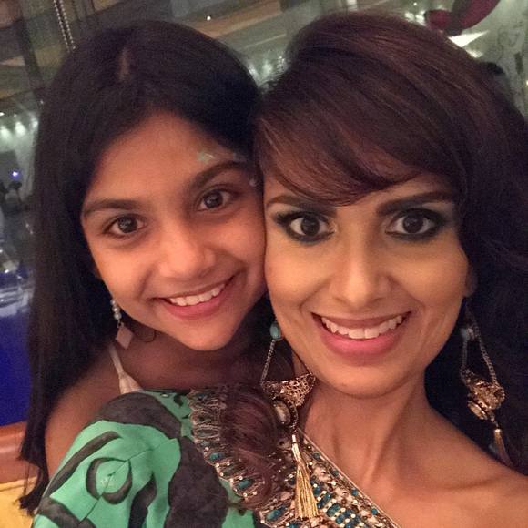 Profile Picture of Yasmeen Seedat (@yasmeenseedat) on Poshmark