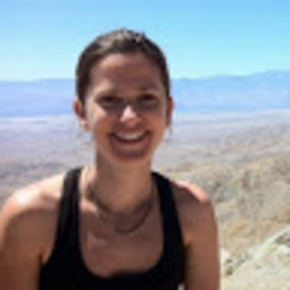 Profile Picture of Ruth Rieffanaugh (@oneruthie) on Poshmark
