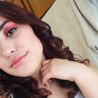 Profile Picture of Angela (@angela_arzola97) on Twitter