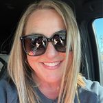 Profile Picture of Debra Watts (@bizeebee13) on Instagram