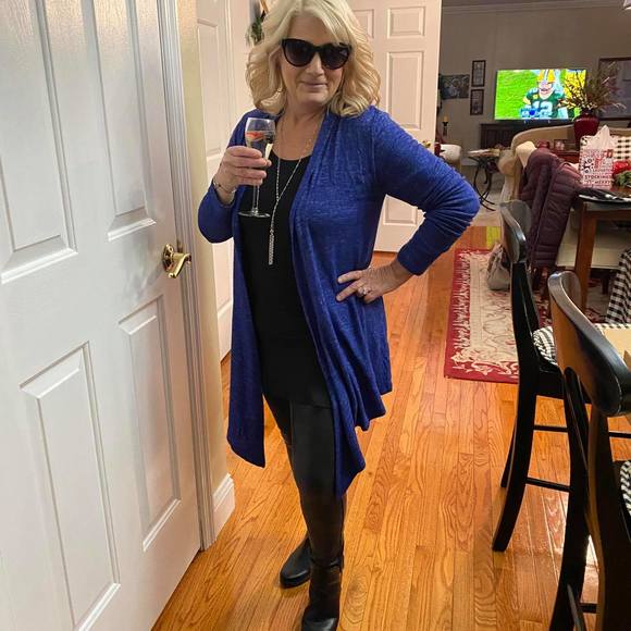 Profile Picture of Jo Dee (@washies5) on Poshmark