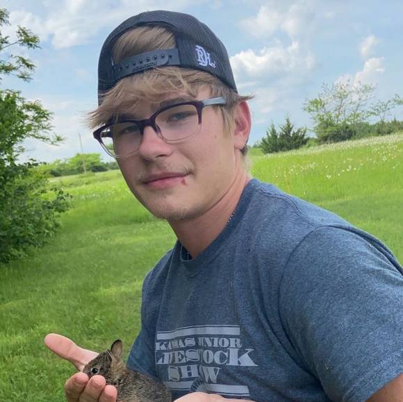 Profile Picture of Chase Bacon (@chasebacon) on Poshmark