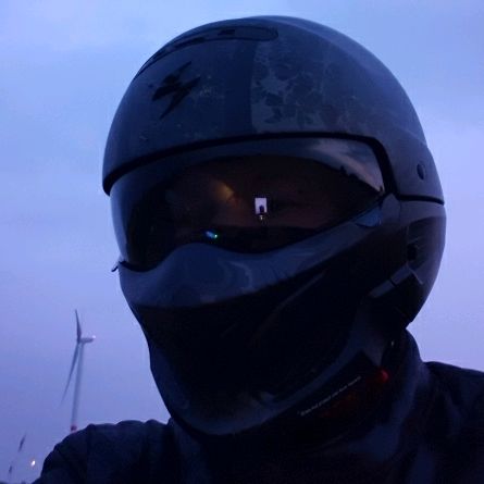 Profile Picture of user803046045435 (@ariseth) on Tiktok