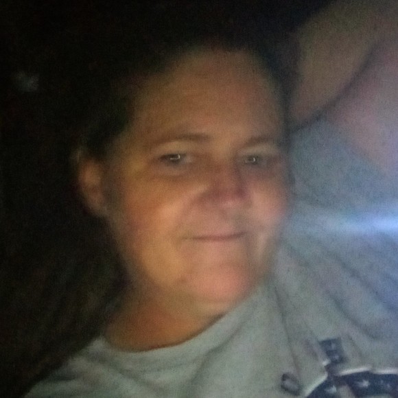 Profile Picture of Melissa Hemingway (@hemingwaym420) on Poshmark